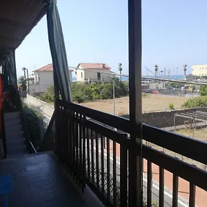 casa-vacanze-bungalow-i-girasoli.hotelitalianriviera.com/